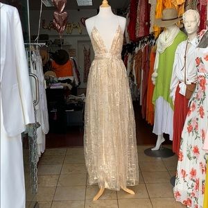 Gold v neck backless gown